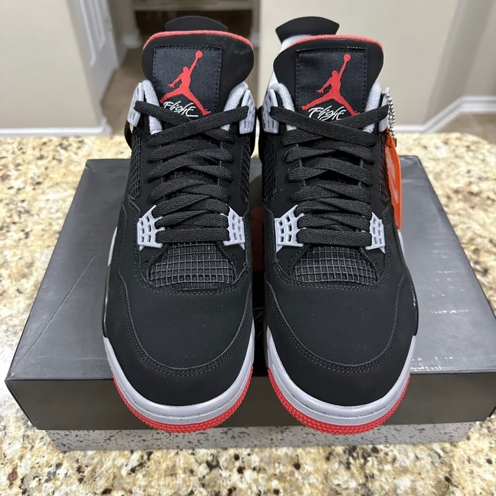 Jordan 4 Bred